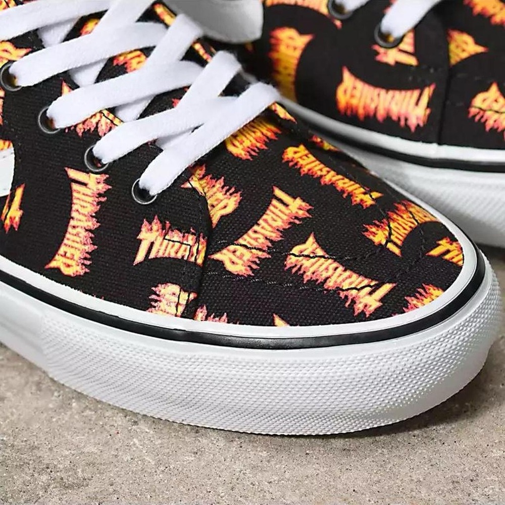 Vans - Picture 2 of 4